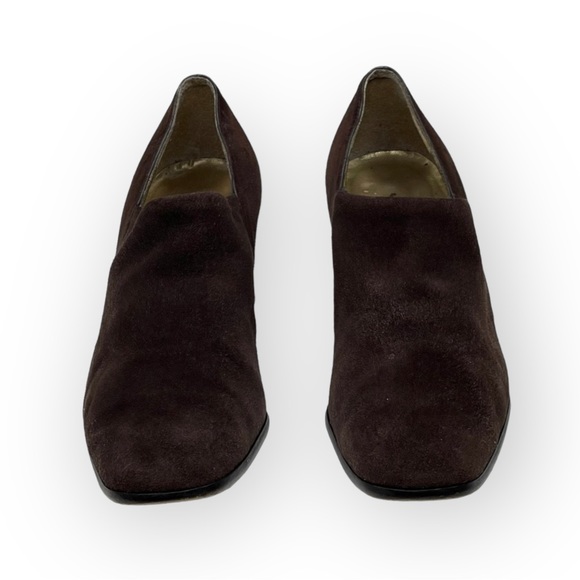 Stuart Weitzman ⌘ Modern Heeled Suede Ankle Shootie Shoe Bootie ⌘ Chocolate 7M - Picture 9 of 16